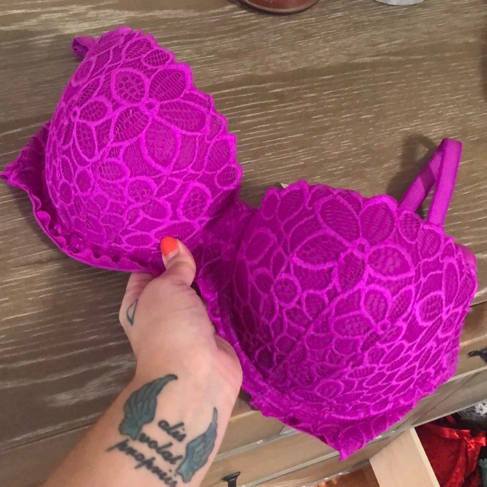 PINK VIctoria’s Secret Date Push Up Bra